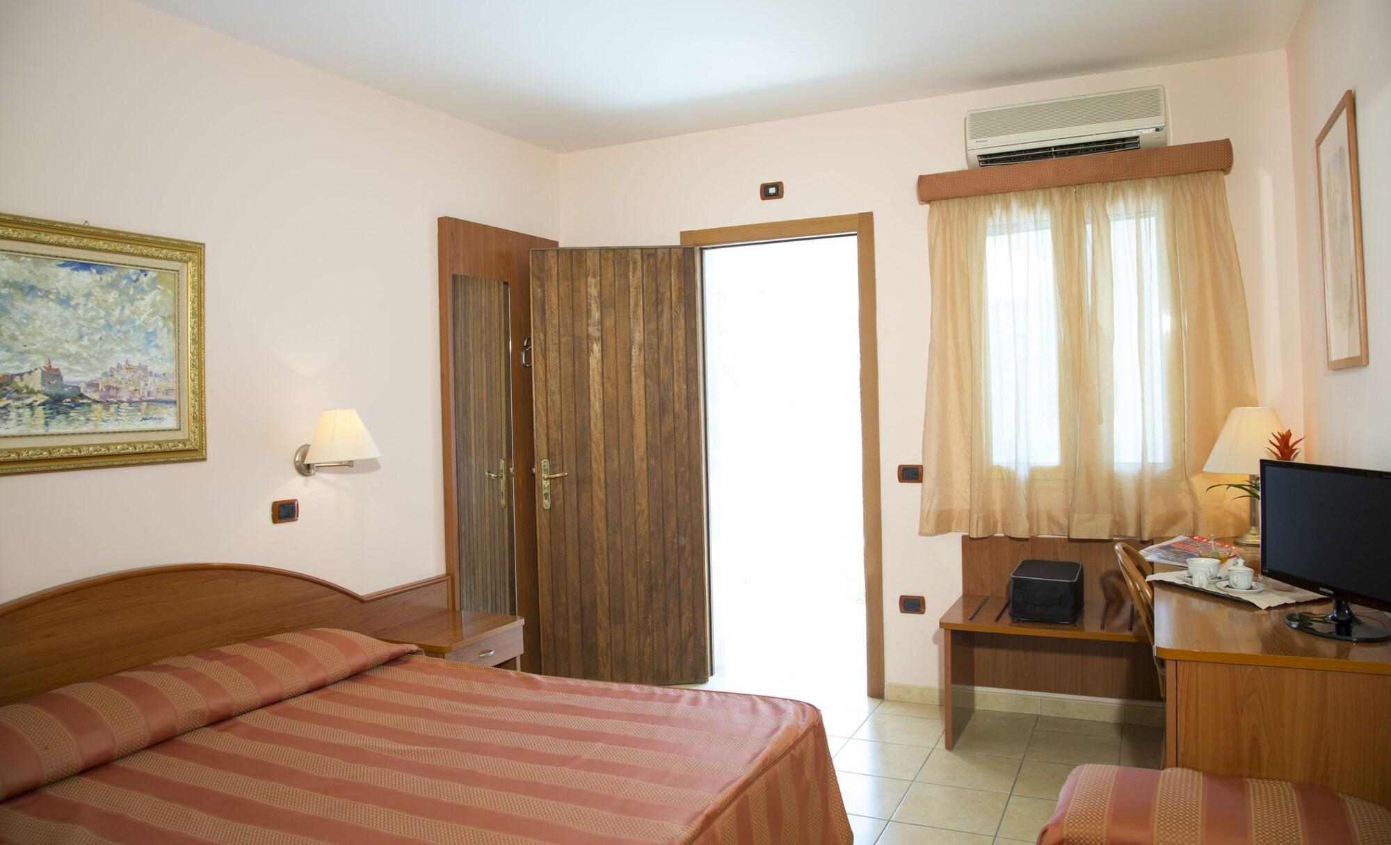Garden Hotel Ripa Vieste Exterior photo