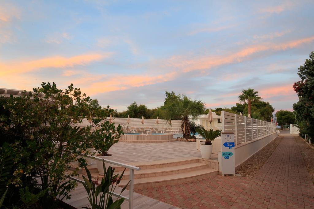 Garden Hotel Ripa Vieste Exterior photo