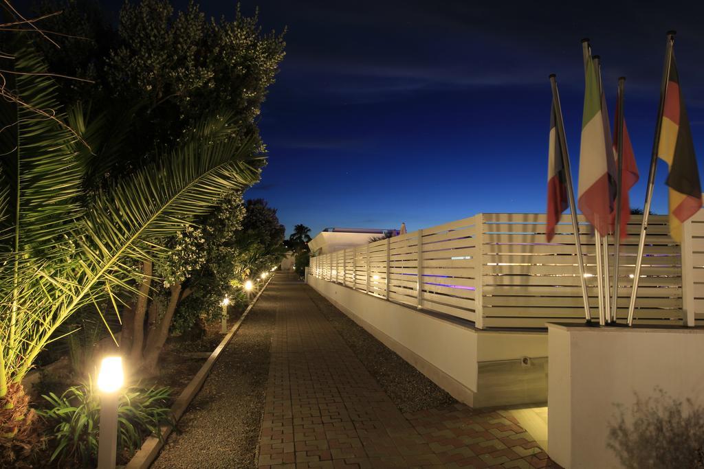 Garden Hotel Ripa Vieste Exterior photo